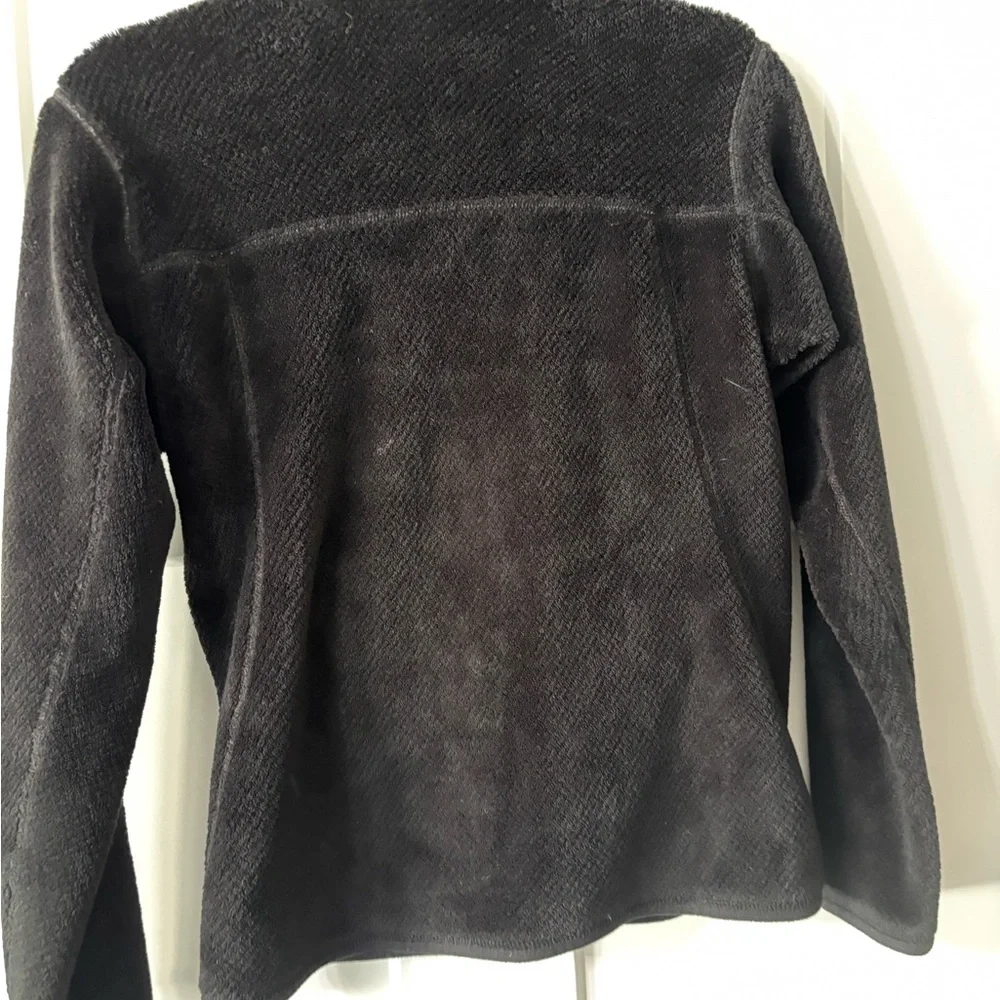 Patagonia Re-tool Snap-T pullover Black Fleece with Purple Trim, flawed‎ SZ S